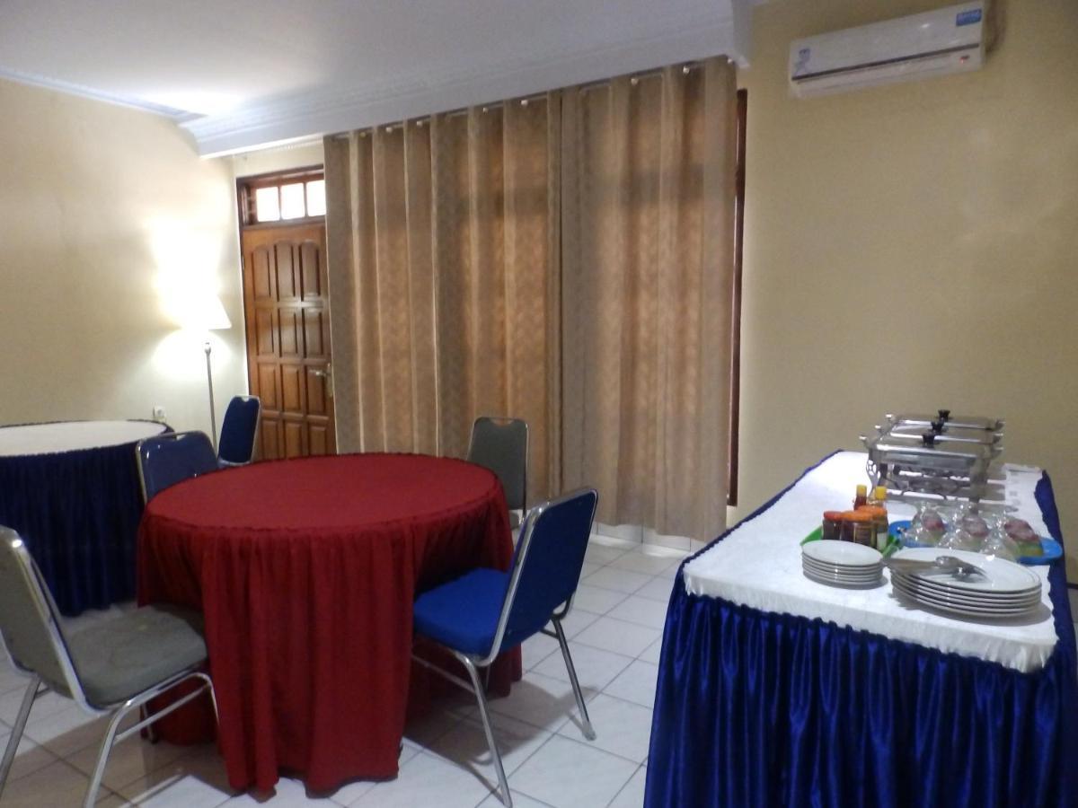 Bahari Family Hotel Bitung Екстер'єр фото