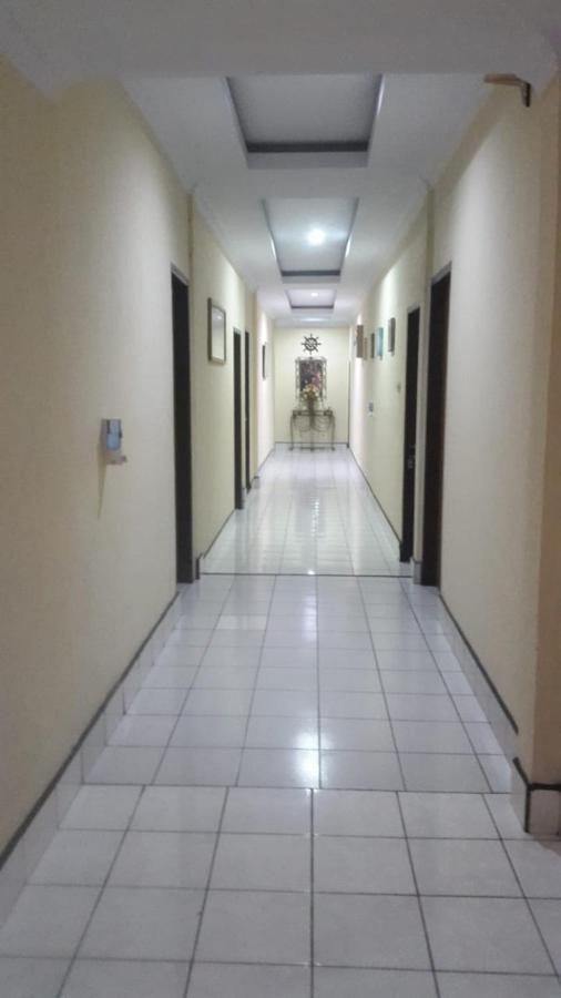 Bahari Family Hotel Bitung Екстер'єр фото